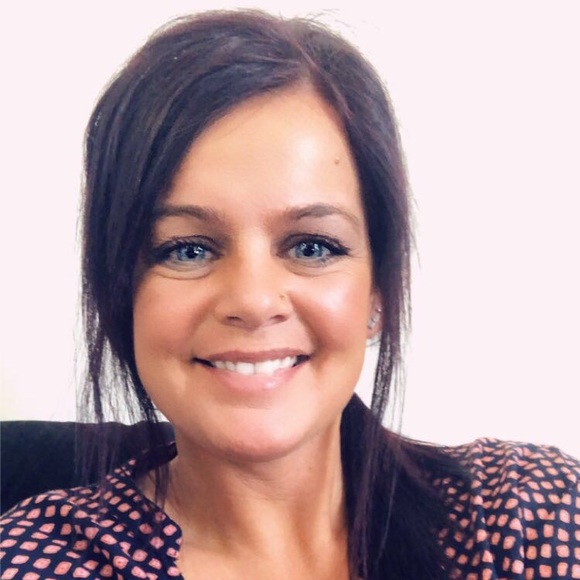 Meet your Posher, Renee - Picture 1 of 1